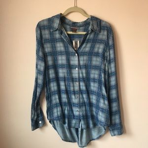 Chelsea and Theodore button down